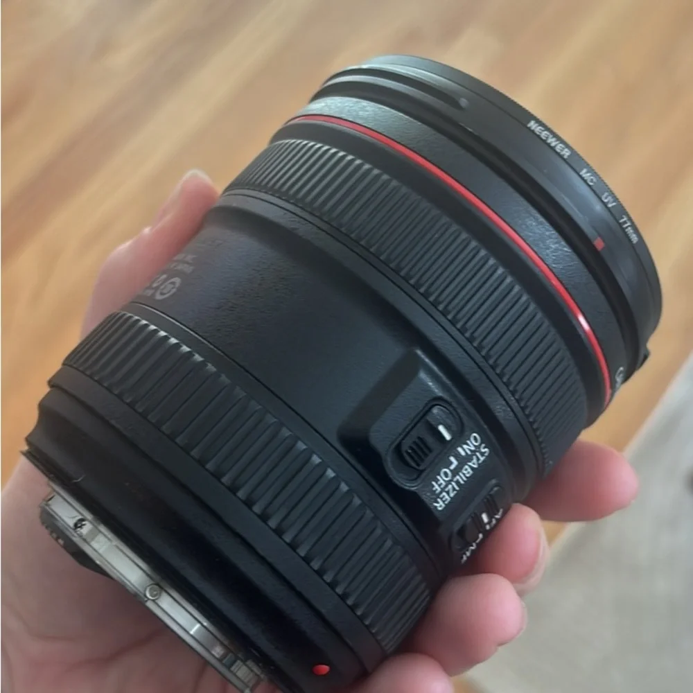 Canon EF 24-70mm f/4L Lense